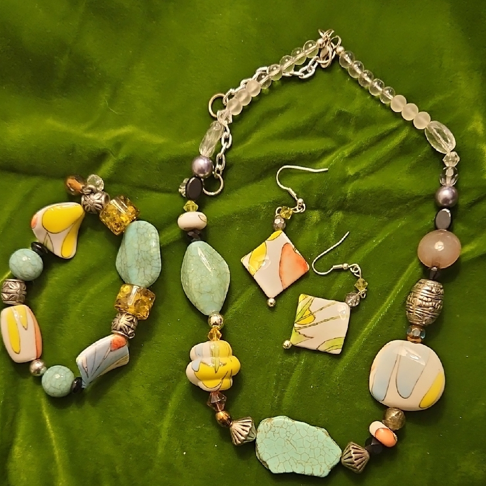 Artisan Turquoise & Pastel Bead 18" + 4 Necklace w/ Matching Earrings + Bracelet